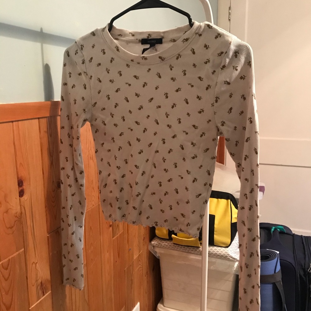 Floral Cropped Longsleeve